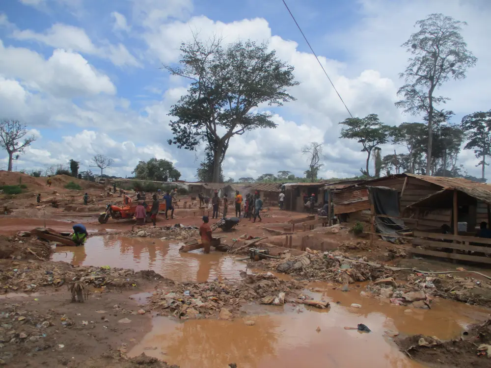 Site minier près des habitations